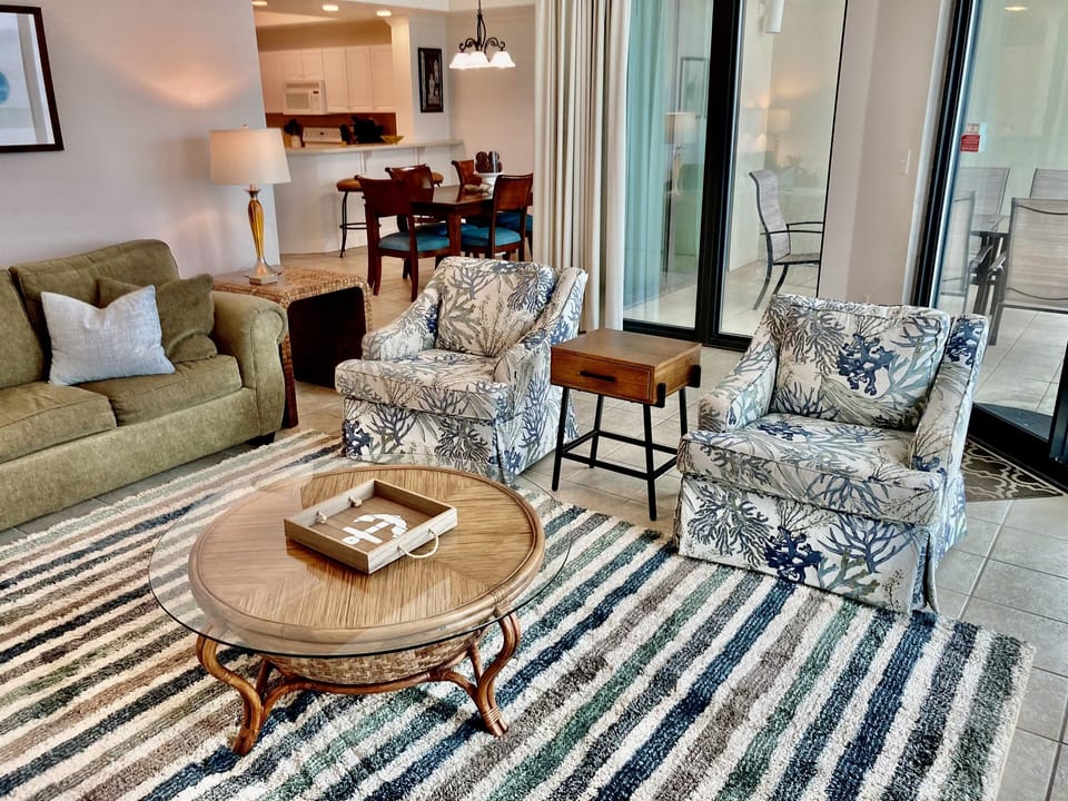 Nice spacious living room!