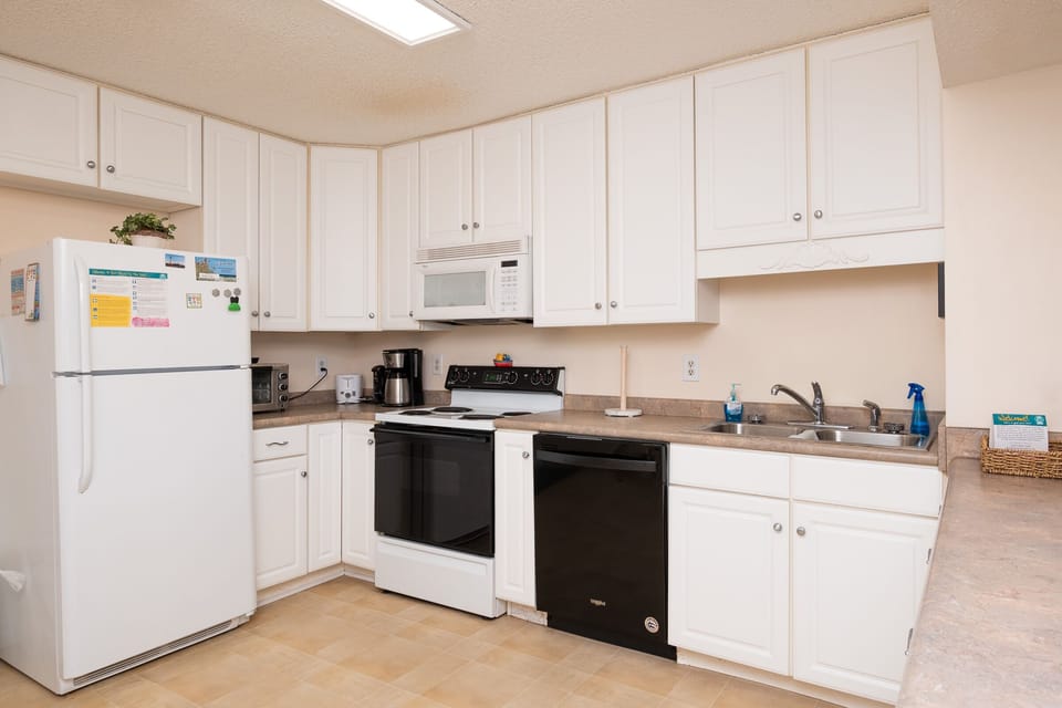Kitchen - 1st Level East