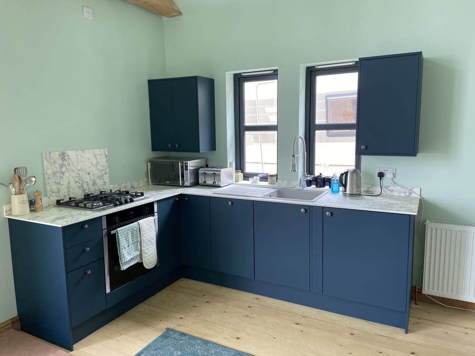 Double Room, Private Bathroom, Harbor View | Private kitchen