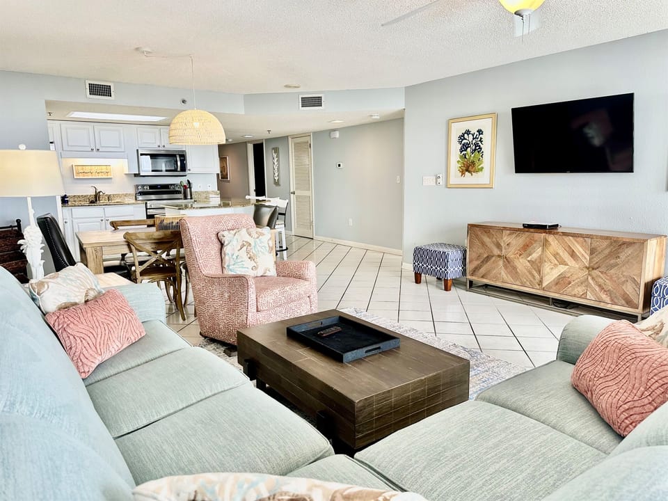 The two guest bedrooms are down the hall on the left...