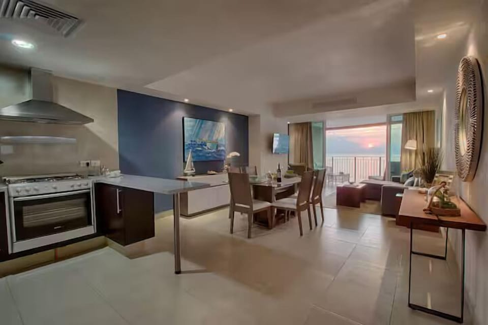 Classic style decoration in the fully equipped condo