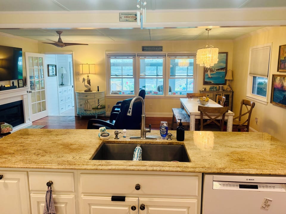 Kitchen view, Gathering Dining Room, 4 Season room,Water