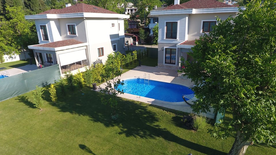 Seasonal outdoor pool