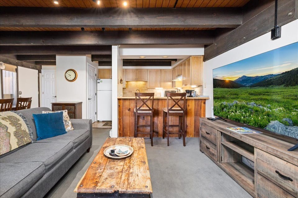 The open layout is fun for all your memorable family conversations.