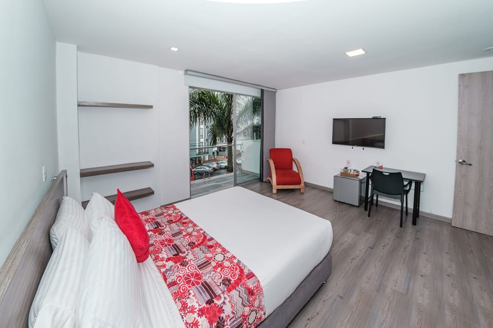 Double Room, Balcony | Premium bedding, pillowtop beds, minibar, laptop workspace