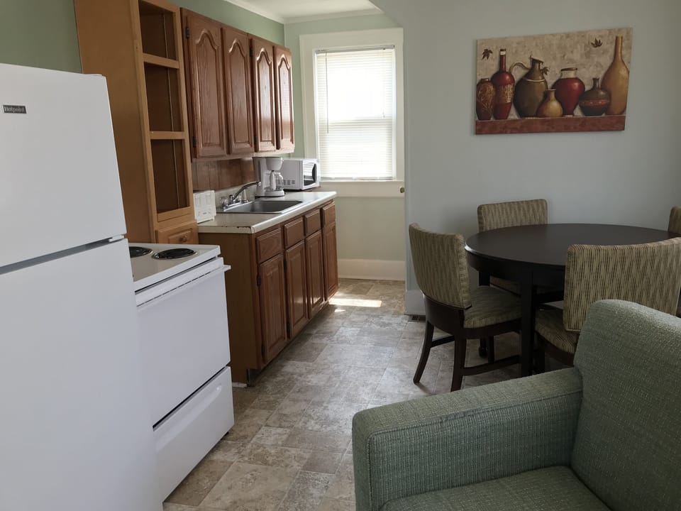 Apartment, 2 Bedrooms, Kitchen, City View (Shared Balcony, A03) | Private kitchen | Full-size fridge, microwave, oven, stovetop