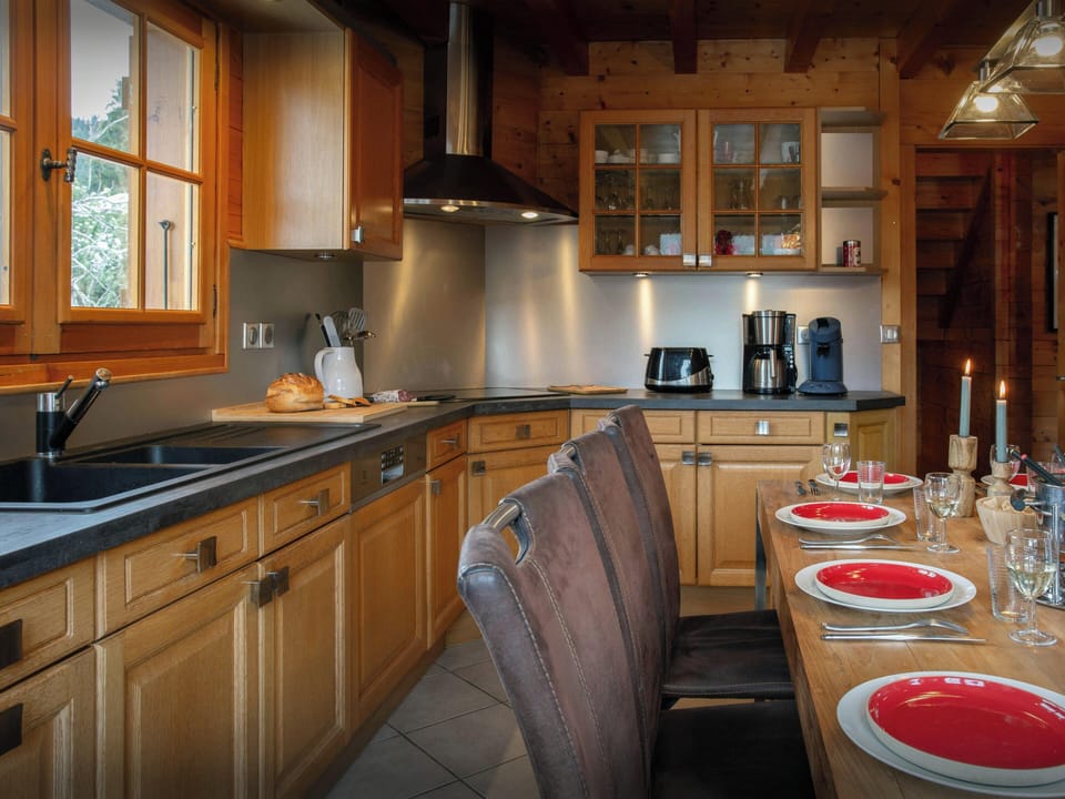 kitchen/dining