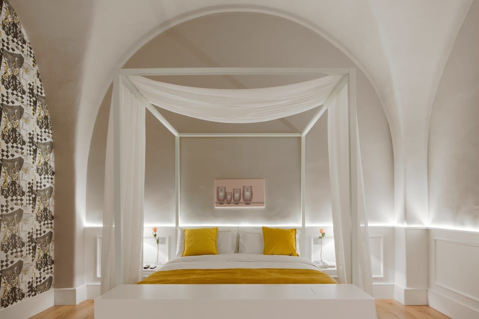 Junior Suite, City View | Premium bedding, in-room safe, desk, soundproofing