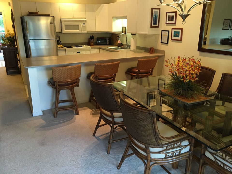 Large Dining Table and All New Major Appliances. Ultra Quiet Dishwasher