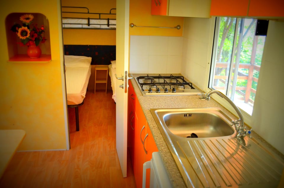 Classic Mobile Home, 2 Bedrooms, Sea Facing | Private kitchenette | Full-size fridge, espresso maker