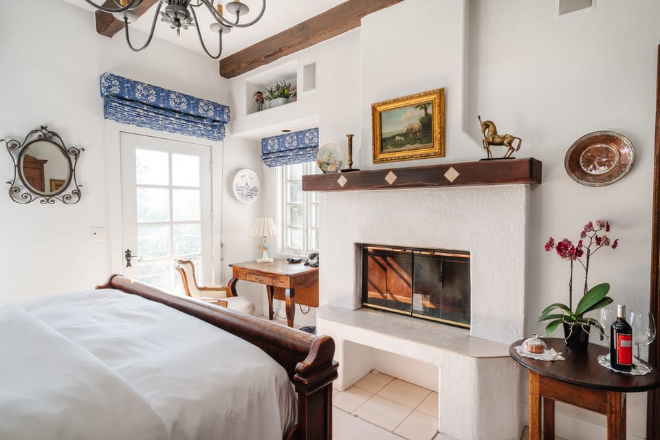 Room, 1 King Bed, Mountain View (The Lavender Room) | Premium bedding, down comforters, pillowtop beds, in-room safe