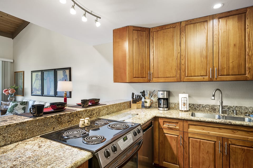 Fully equipped kitchen to prepare your favorite or island inspired dishes.