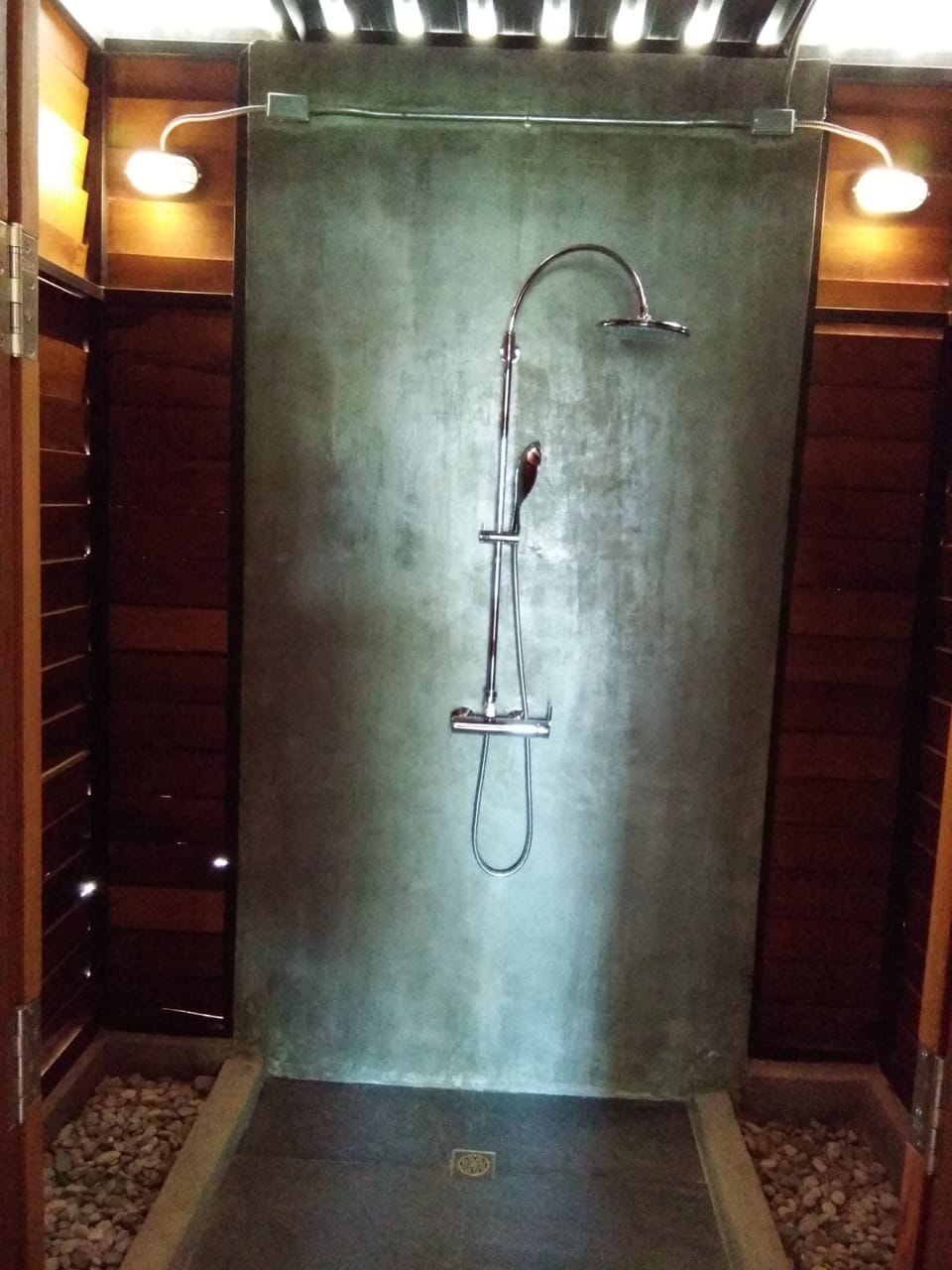 Bathroom shower