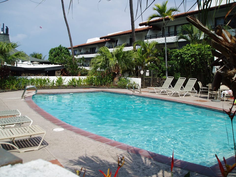 garden area solar heated pool