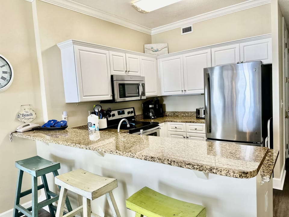 You'll enjoy cooking in this kitchen!