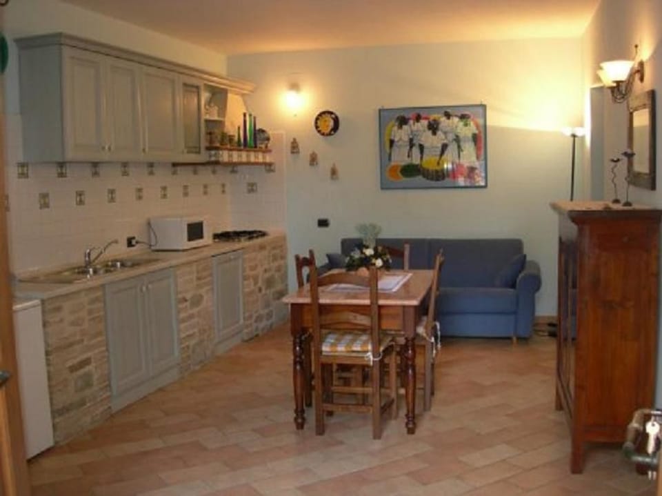 Apartment, 1 Bedroom | Private kitchen | Stovetop, cookware/dishes/utensils