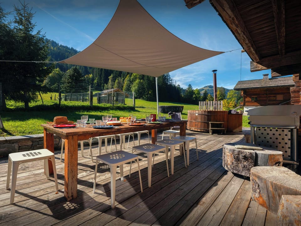 Terrace & jacuzzi