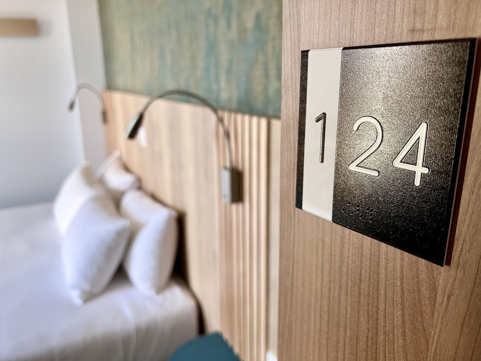 Comfort Double | 1 bedroom, desk, laptop workspace, blackout drapes