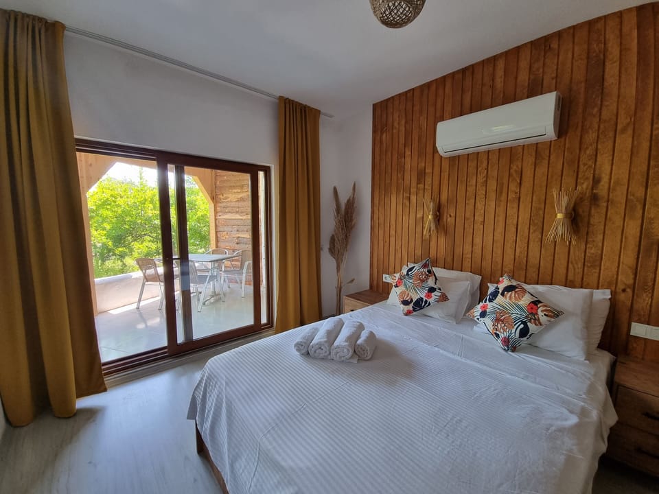 Deluxe Condo | Individually decorated, individually furnished, laptop workspace