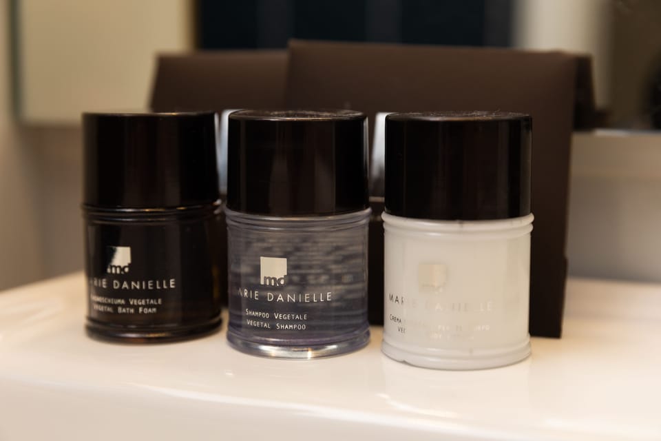 Premium bedding, minibar, in-room safe, soundproofing