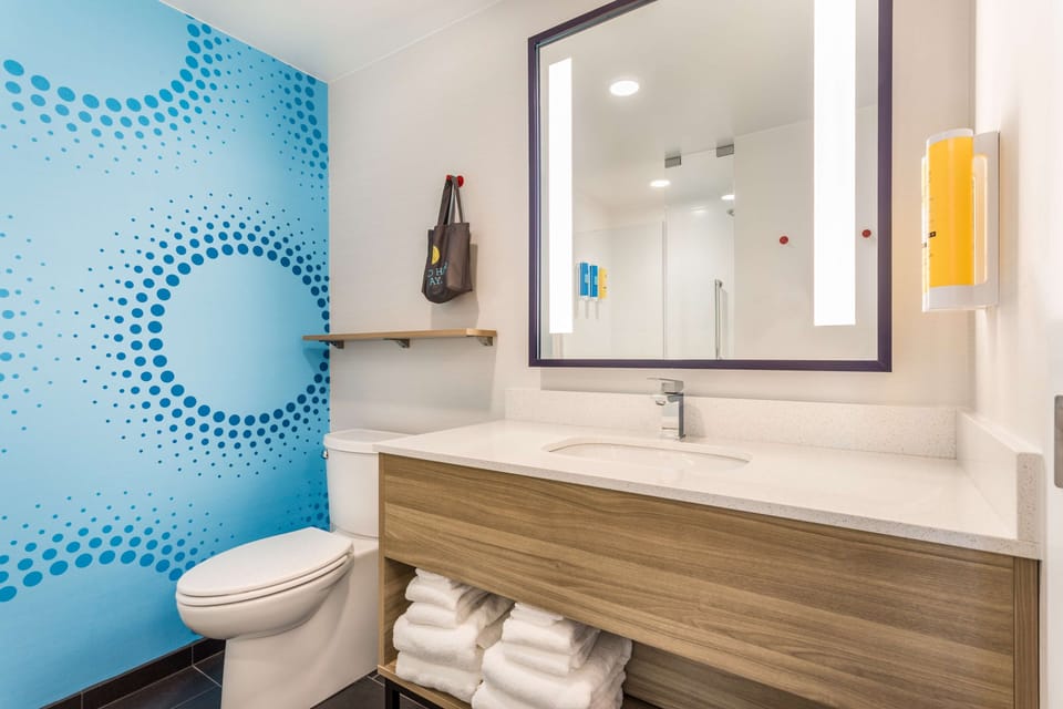 Bathroom shower