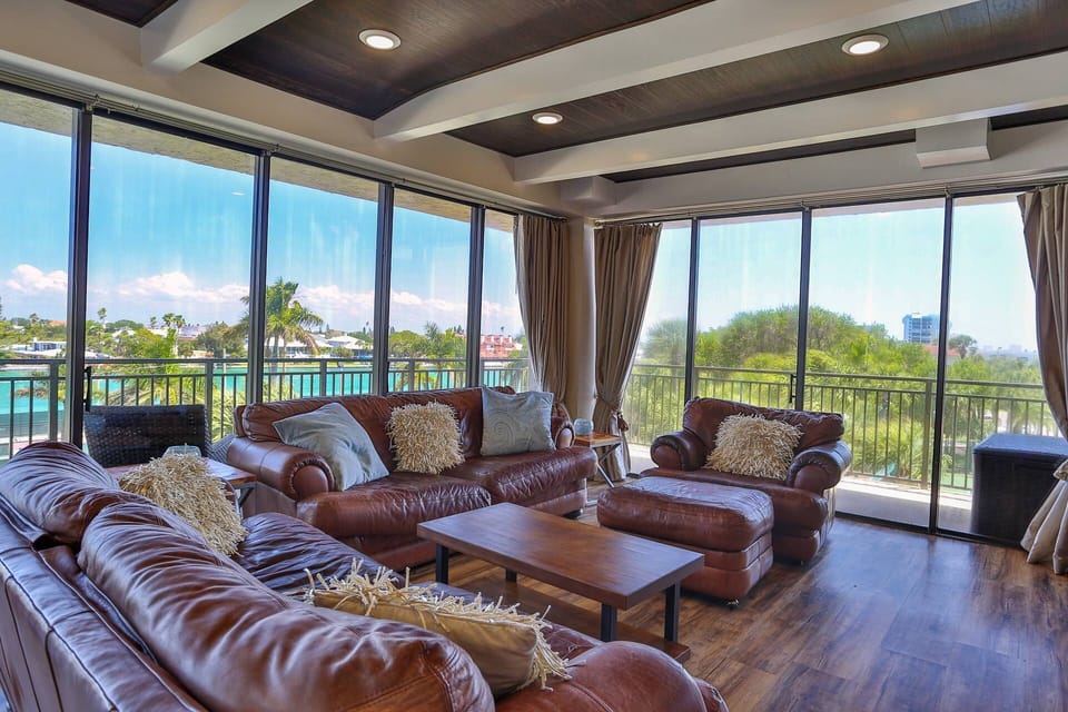 Comfortable Living room with Beautiful Views