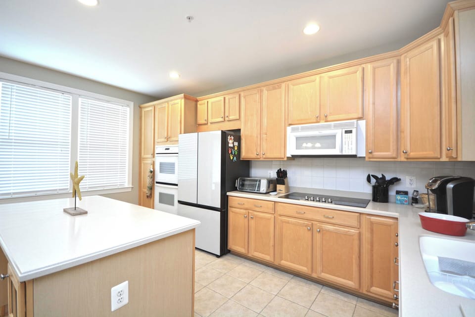 KITCHEN-AREA