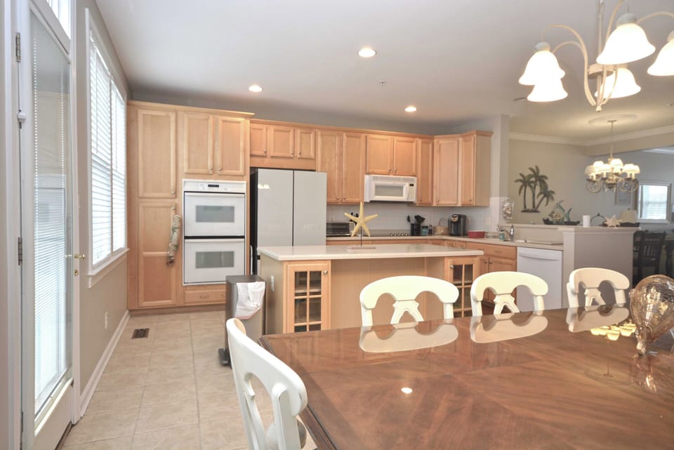 DINING-AREA