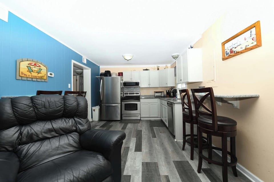 LIVING-AREA