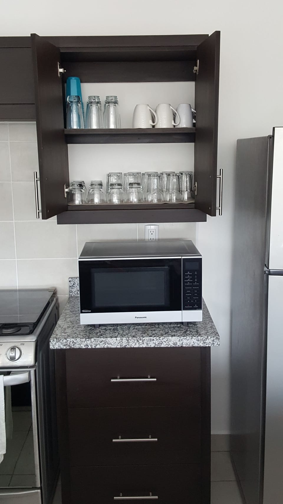 House, 3 Bedrooms | Microwave