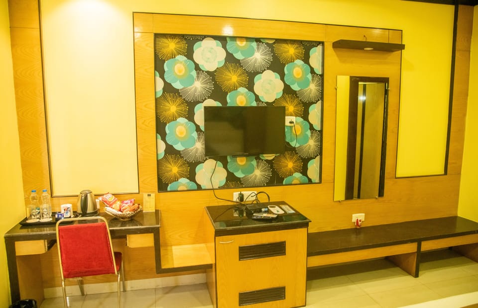 Deluxe Double Room, 1 Bedroom | Interior