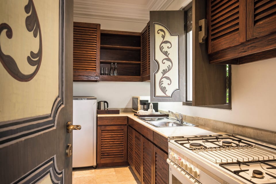 Villa, 2 Bedrooms (Garden) | Private kitchen | Coffee/tea maker, fridge, electric kettle