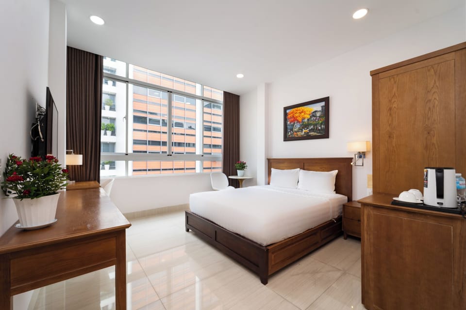Deluxe Double Room, 1 Queen Bed, City View | City view