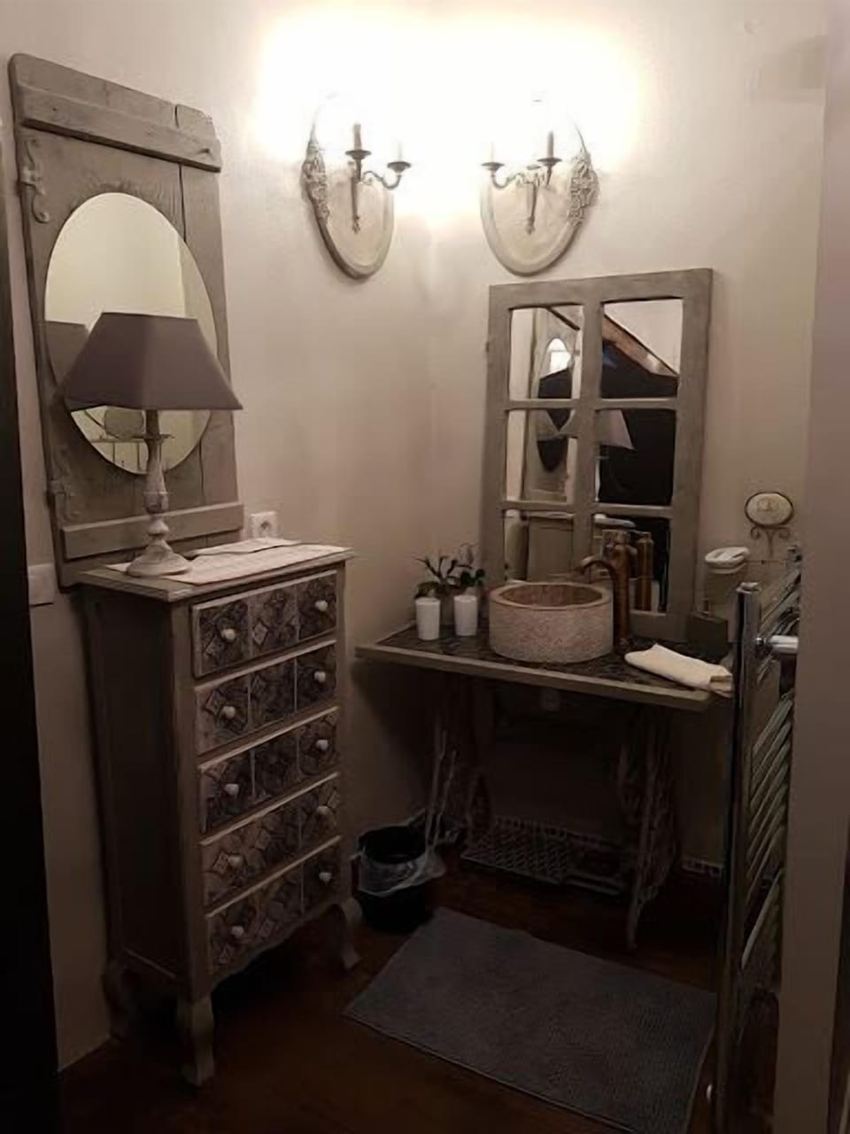 Superior Double Room (Empire) | Bathroom sink