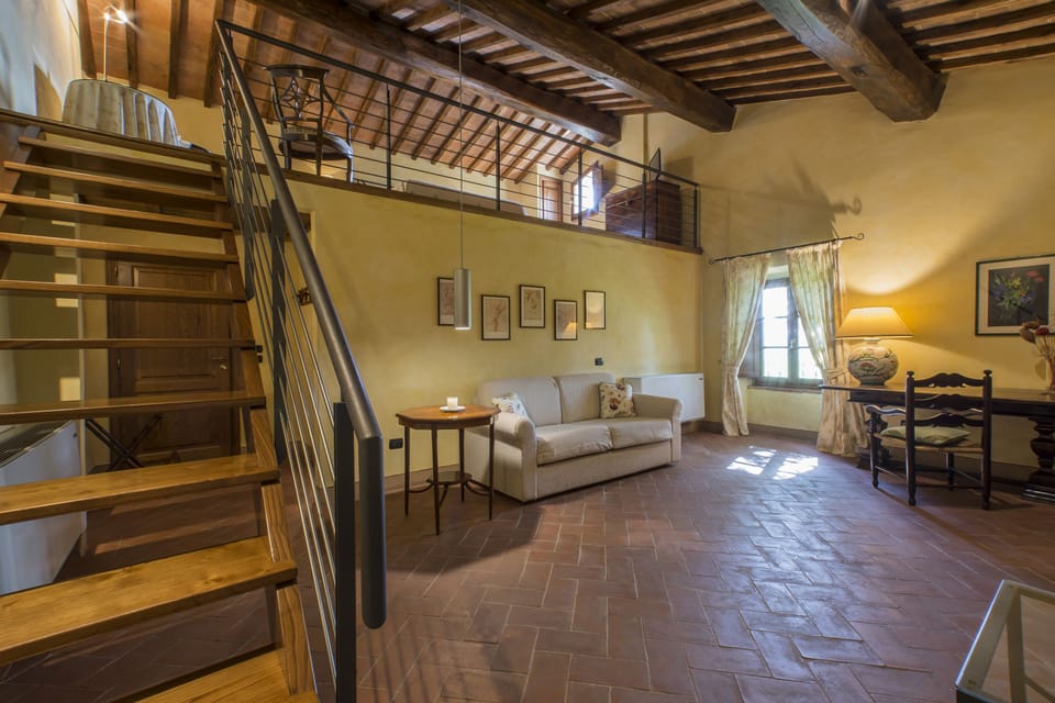 Deluxe Suite, Hill View | Living area | Flat-screen TV, pay movies