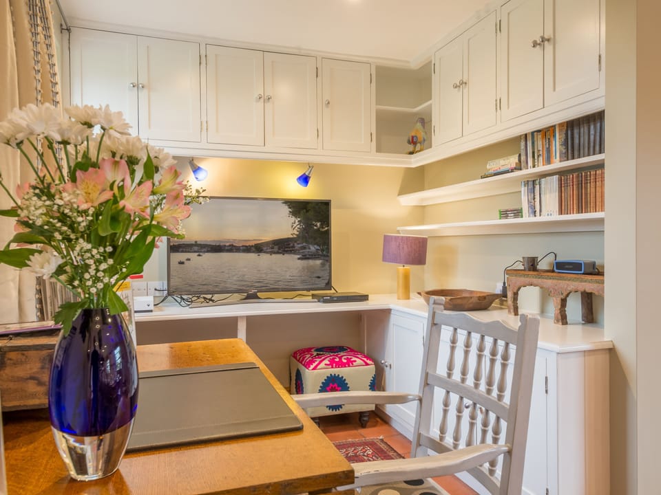 Bearwood House: At the rear of the dining room is a useful office space