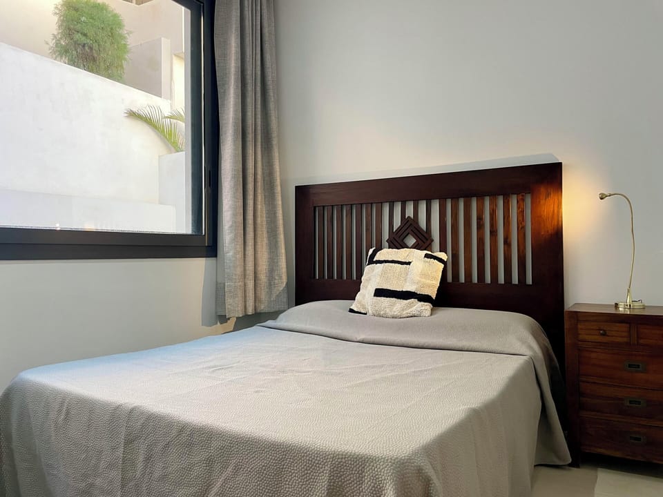 Small double bedroom