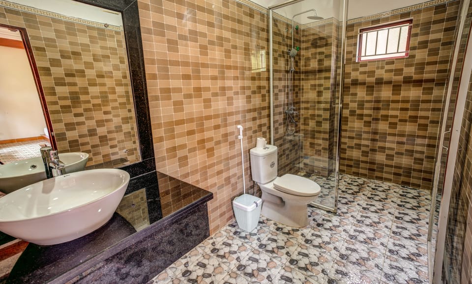 Bathroom shower