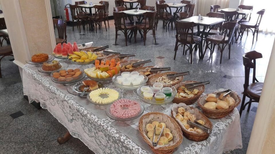 Free daily breakfast