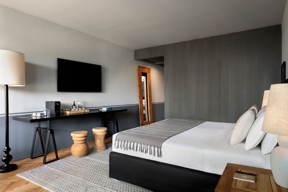 Premium bedding, minibar, in-room safe, desk