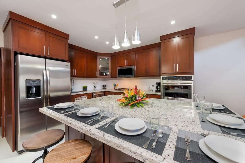 Gourmet chefs kitchen, GE Cafe series appliances, 