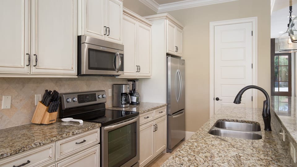 Fully Stocked Kitchen
