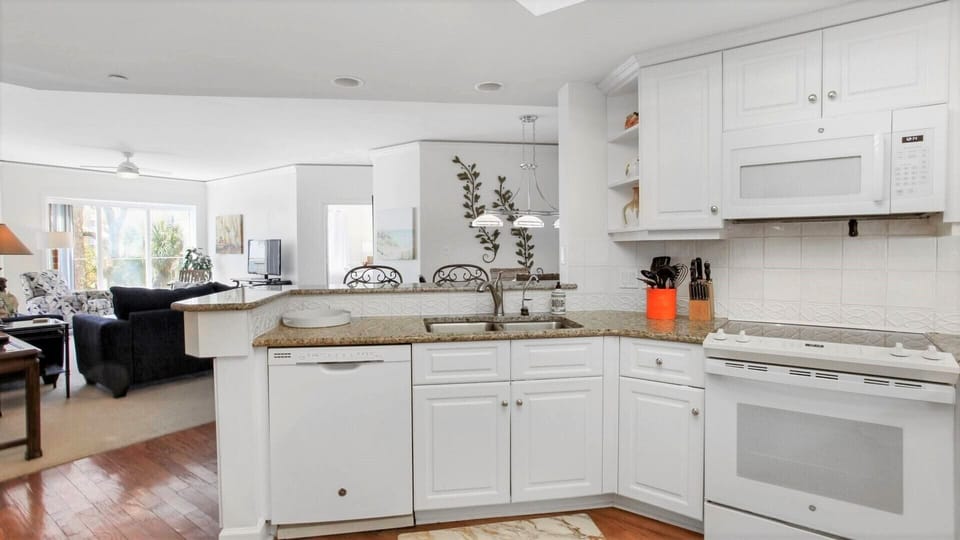 With the Open Kitchen you won't miss a thing!