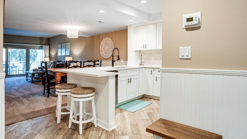 Brand New Updated Kitchen Space