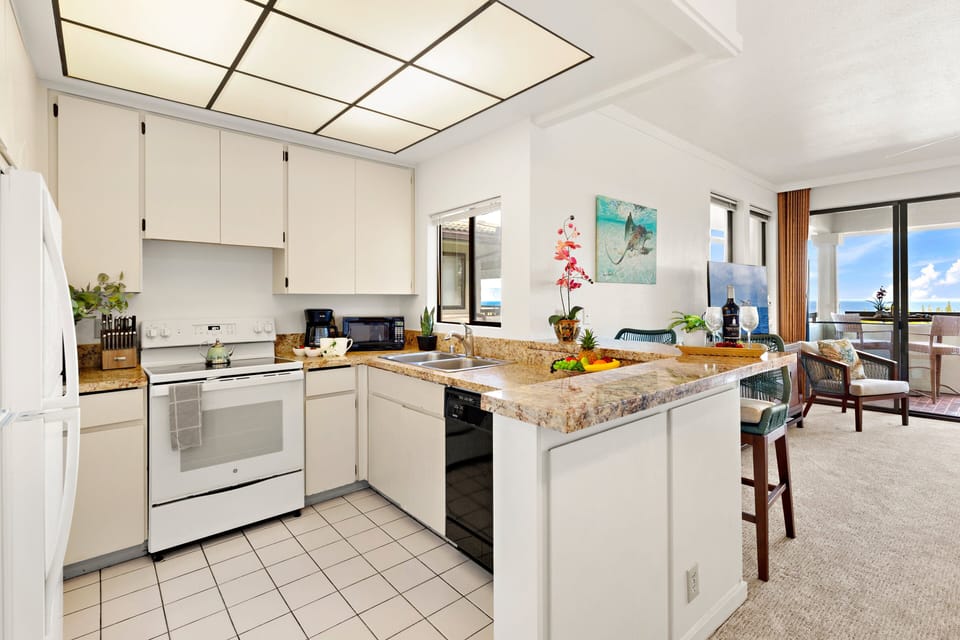 Full-size kitchen appliances