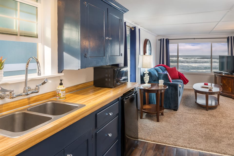 Upstairs Kitchenette