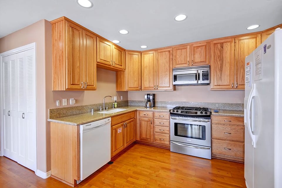 11-KITCHEN_20RS.jpg