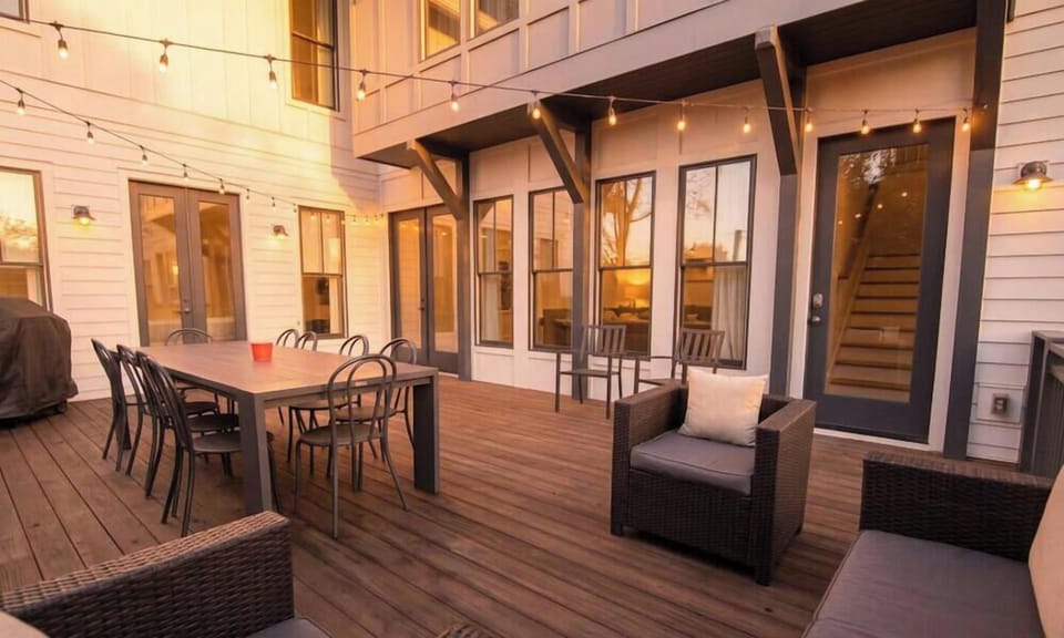 Outdoor dining area