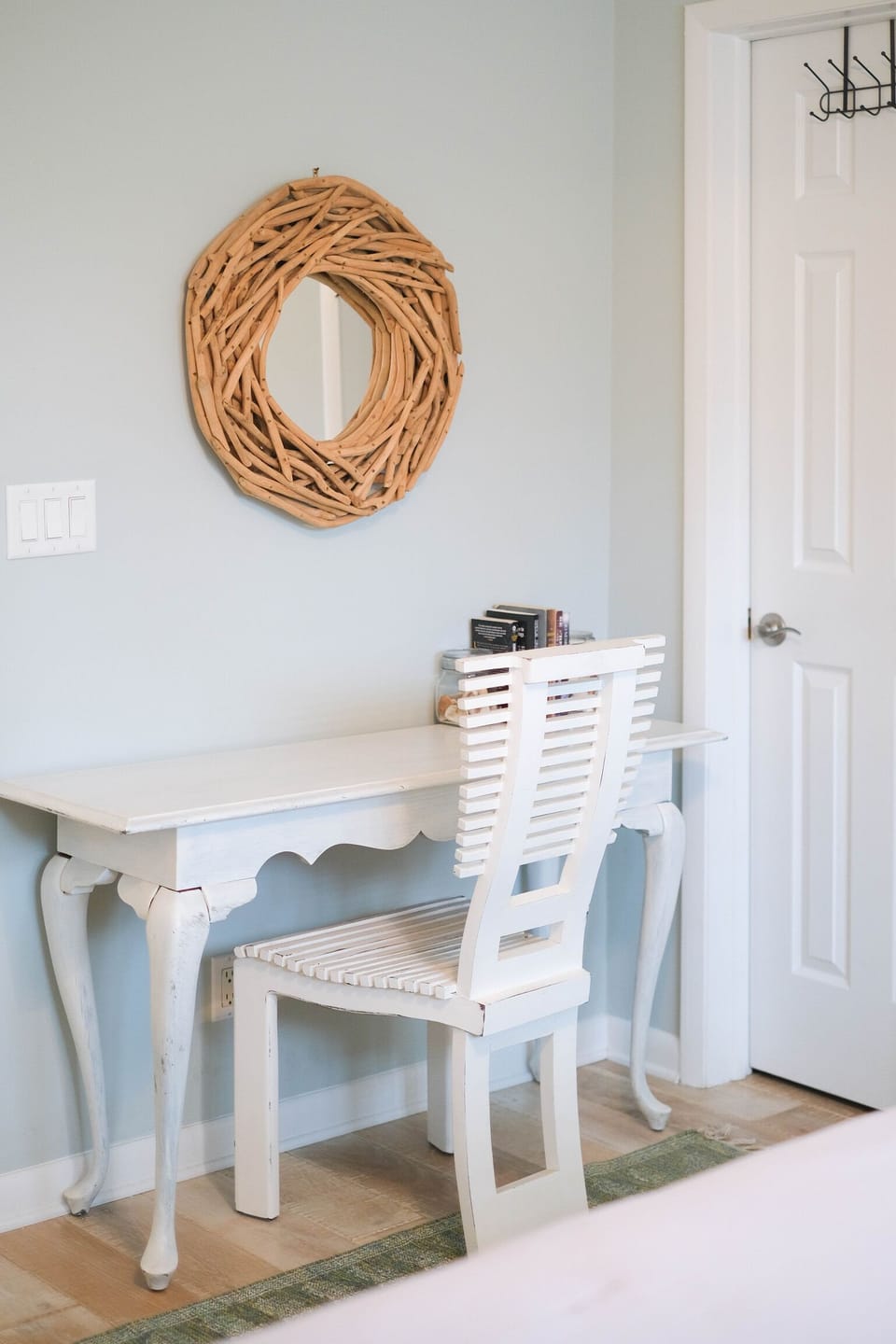 Comfortable working space
