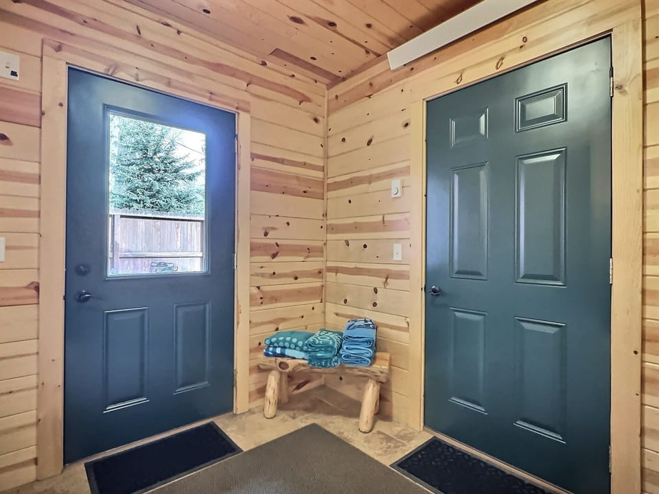 Mudroom off Garage & Back Deck